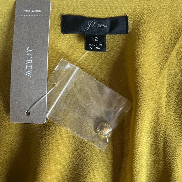 J Crew Gold Velvet Crossover NWT Top. - Picture 2 of 4